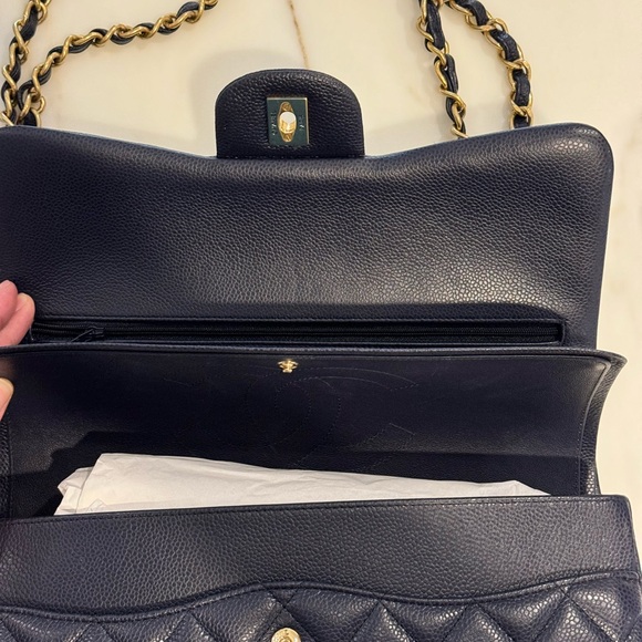 Navy Blue CHANEL quilted caviar double flap bag in excellent condition! - Picture 5 of 7